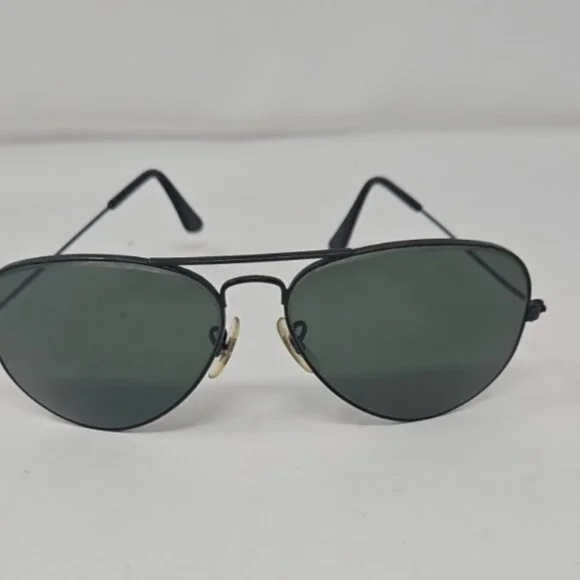 Vintage 1970s Ray Ban Aviator Pilot Outdoorsman Sunglasses w/ Case Bausch Lomb VINTAGE 1970 main image 4